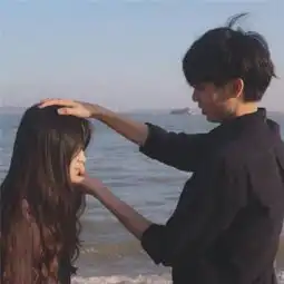 甜蜜幸福的情侣yy头像两张男帅女美只要你快乐我就愿意配合