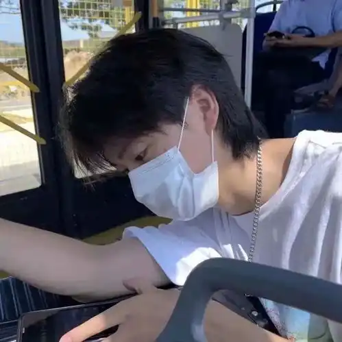 进来拿非常哇噻d头像