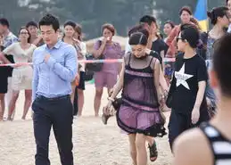 张柏芝情绪低落摘婚戒埋头工作