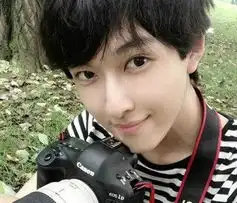 18岁男子凭美貌走红网络让男人心动女人嫉妒