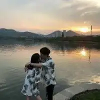 潮流逗比情侣头像一对微信头像图片大全