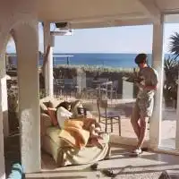 qq头像爱太深缘太浅情侣爱情