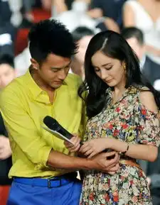 杨幂刘恺威完婚揭杨幂刘恺威日常生活