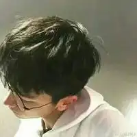 好几种风格的情侣头像,有数学公式的有穿运动服的
