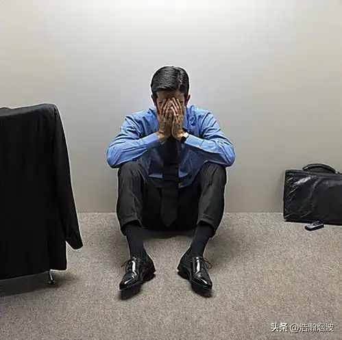 民警办案时,多次盘问强奸女子,被判4年半,网友应判十年