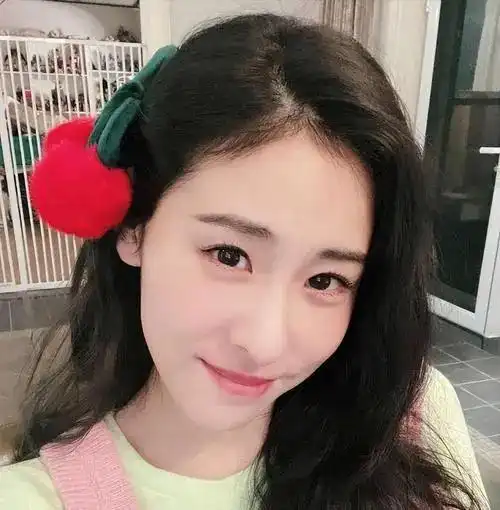华晨宇太狠心张碧晨好友曝光产子孕照,至今无名无分值得吗