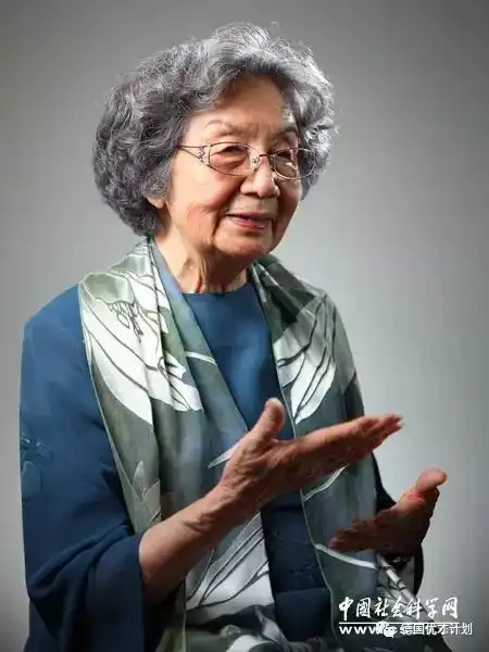 范冰冰弟弟一张自拍照赚500万这位中国最美女先生拿出1857万,却不让人拍照