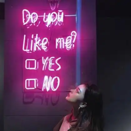 2020清晰超酷情侣头像男女分开一人一张