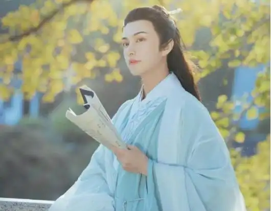 什么古风美男和素人的距离只差个发型楚淇的汉服变装太秀了