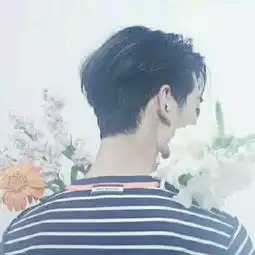 照一张照片的情侣头像