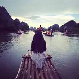 面朝大海春暖花开女系头像雨巷