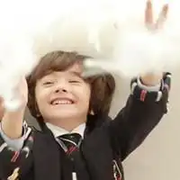 求qq小孩情侣头像