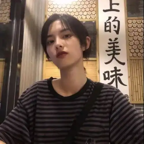 头像壁纸每个月总有那么二十几天,最好的套路情话