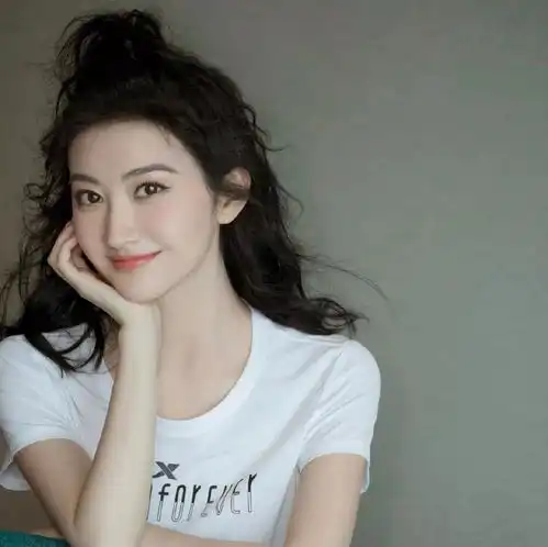 迷人计丨张继科换掉情侣头像,疑似恢复单身的景甜桃花上脸