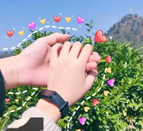 超火情侣手势照推荐给你让你可以低调撒狗粮