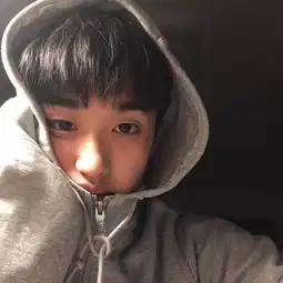 头像想待在喜欢的人身边是理所当然的啊