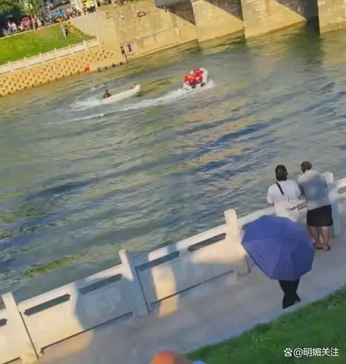 湖北咸宁西河桥悲剧18岁男生跳河轻生,无情钩打捞上来太残忍