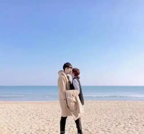 情侣头像晓看天色暮看云