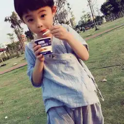 和这个情头对应的小男孩的情头,急