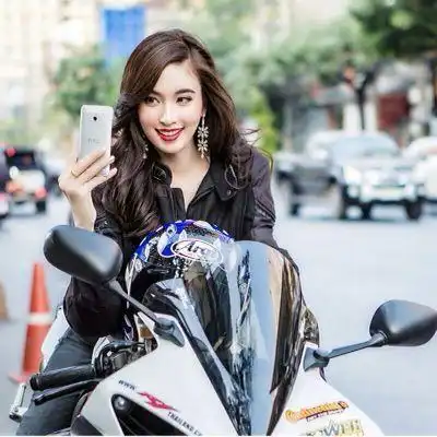 娱乐圈金星后又一男星变性,张家辉都称赞有女人味,网友精品