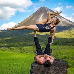 情人节,你缺一个练瑜伽的女朋友