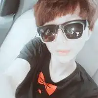 阿宝色情侣头像一左一右别把感情说得天花乱