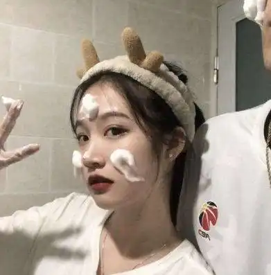 情侣聊天时,对方正在输入原来是这3原因丫头别再傻等了