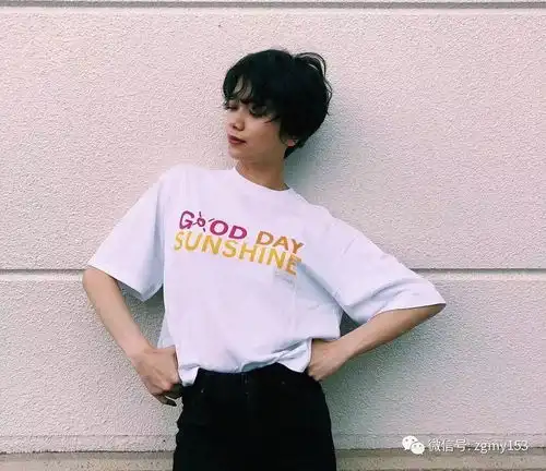 极简风短发,让你看起来就很气质