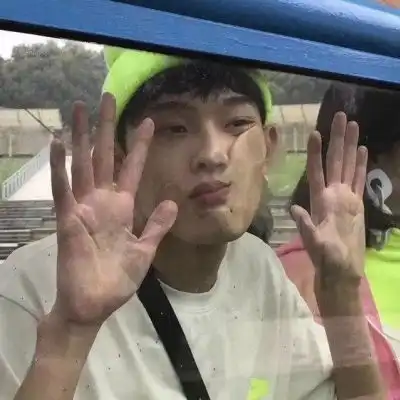 男生头像告诉桃花,不必开了