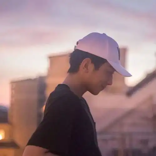 头像壁纸平生至此,欢喜是你