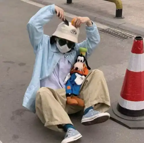 可爱搞怪沙雕女头有点大饼怎么了