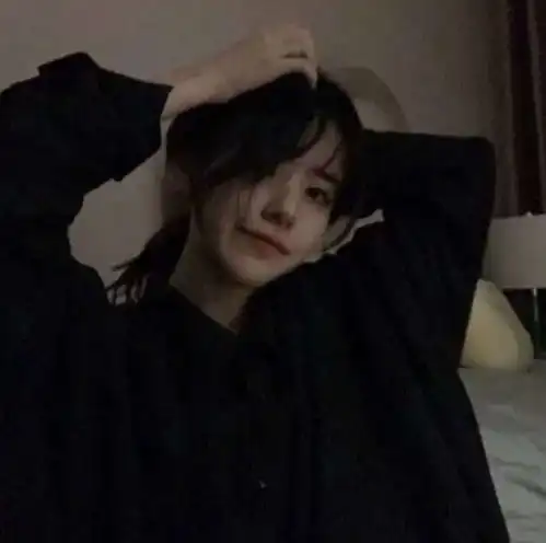 女生头像他的名字就是最好的文案