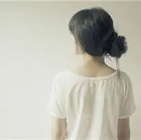 求这个情侣头像女生版