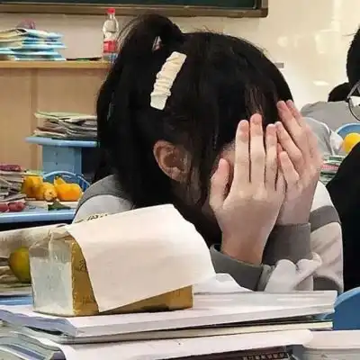 情侣头像真人一人一半可爱哪来什么避风港难过时永远只有自己一个人