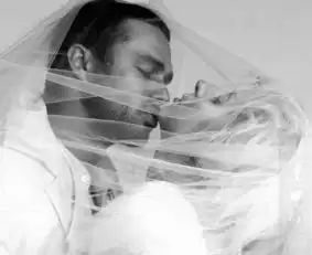 雷帝也爱简约好衣品gaga与男友订婚啦