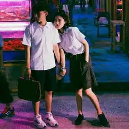 相互配合的情侣双人头像甜美系