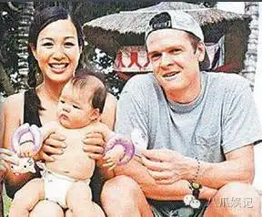 离两次婚带着三个女儿怎么了,依旧被老公宠成公主