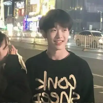 2022情人节专属的甜蜜的情侣头像每天开心睡个好觉不能多愁善感