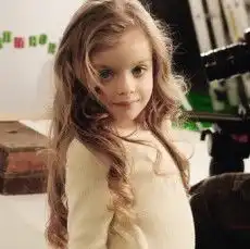 可爱的动漫头像姐妹搞怪长发可爱小女生qq头像