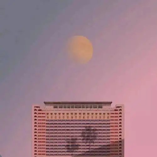 朋友圈背景图我爱大风和烈酒,也爱孤独和自由