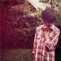 谁有好看的qq情侣头像一男一女风格不限但要静态的谢谢