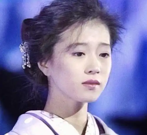她曾是盛世歌姬中森明菜,徐克笔下完美小倩,却毁在渣男手中