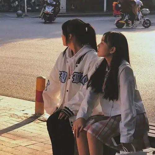 闺蜜头像友谊能使人同舟共济,友谊能使人生活充实,五彩缤纷腾讯新闻