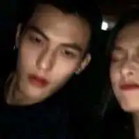 特别酷的真人情头头像
