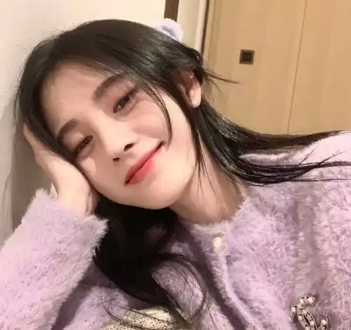 鞠婧祎头像来看看小鞠的美颜暴击吧