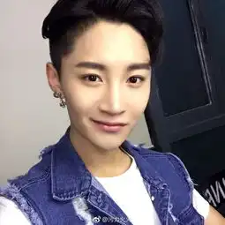 女生修图夸张看完这些男生的未修图,想告他们诈骗