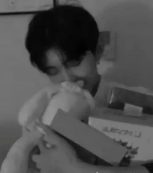 ins限量版情侣头像遇见你开始,眉眼弯弯,星河皆你