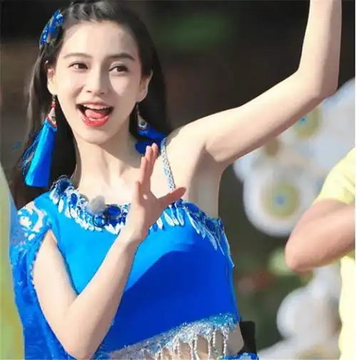 杨颖参加跑男生图曝光,当没当妈一眼就能分辨,网友当妈的腰围