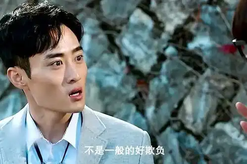 黑老大意外与同学互换身体,霸气保护自己的女儿