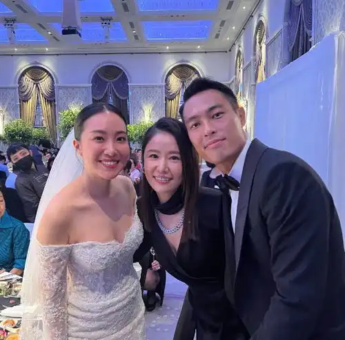 杨祐宁与妻子补办婚礼,台湾艺人出席一大半,林心如贾静雯均在列